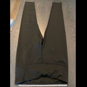 Simple black workout pants Size M